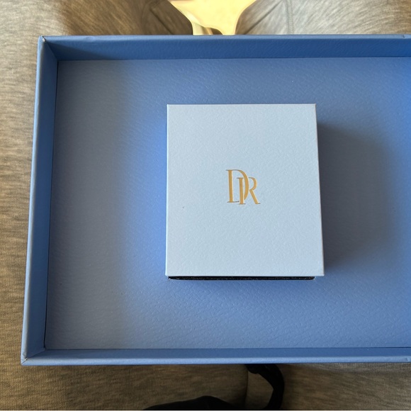 Authentic Darry Ring - Picture 5 of 6